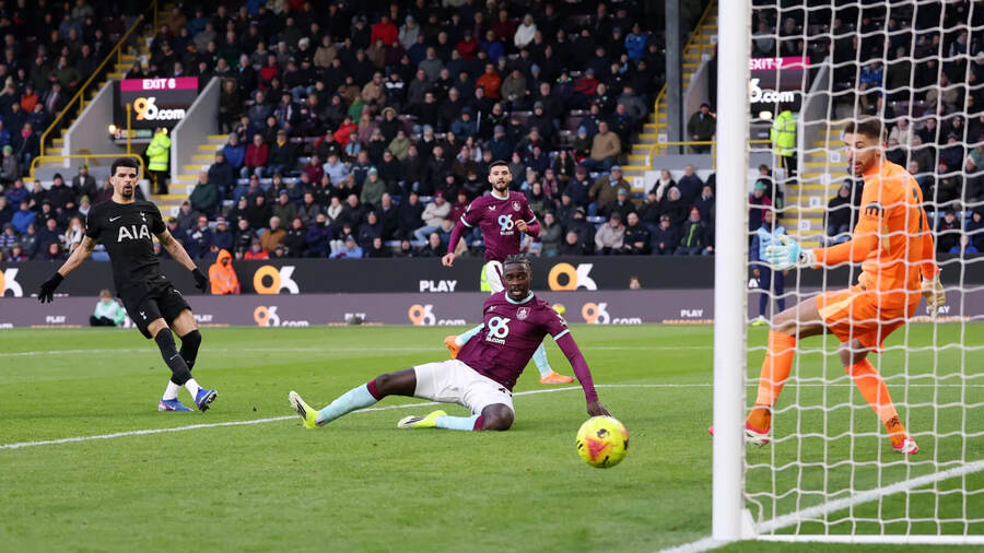Burnley vs Tottenham (22:00 – 24/01) | Xem lại trận đấu